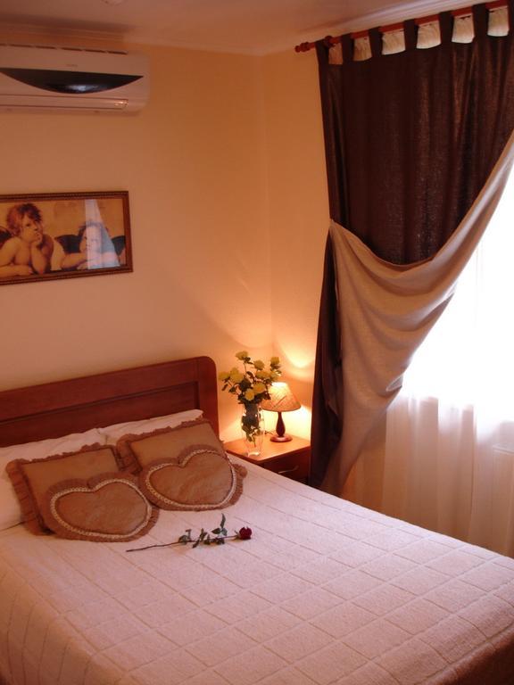 Sinay Hotel Poltava Exterior photo